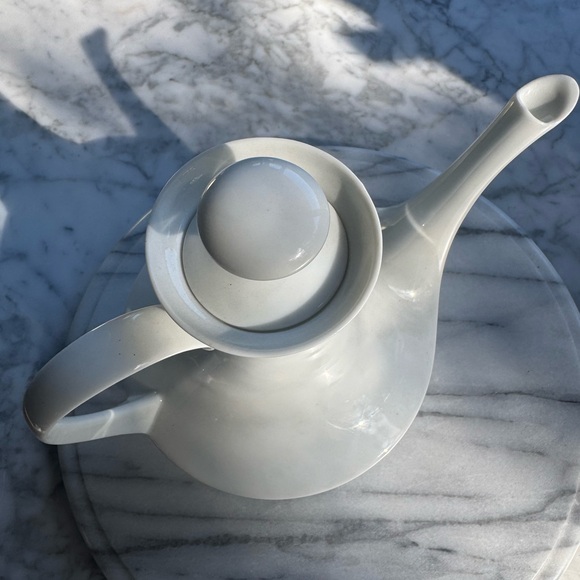 White teapot by Espana Blanca Block Bidasoa - Picture 3 of 10